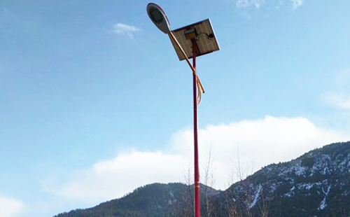 如何选择高质量的西固太阳能路灯材料：全方位指南