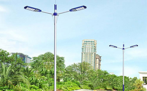 西固太阳能路灯地脚螺栓规格：防止倾倒的关键